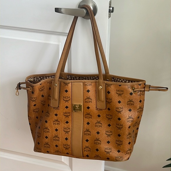REVERSIBLE LIZ SHOPPER IN VISETOS - Picture 1 of 7